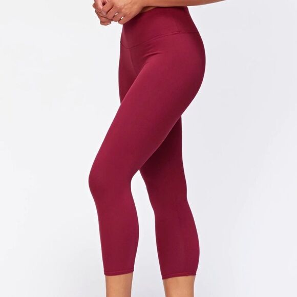 THREADS 4 THOUGHT | "T4T" Womens Athletic Leggings Crop Mid Rise Medium Burgundy - Picture 2 of 9